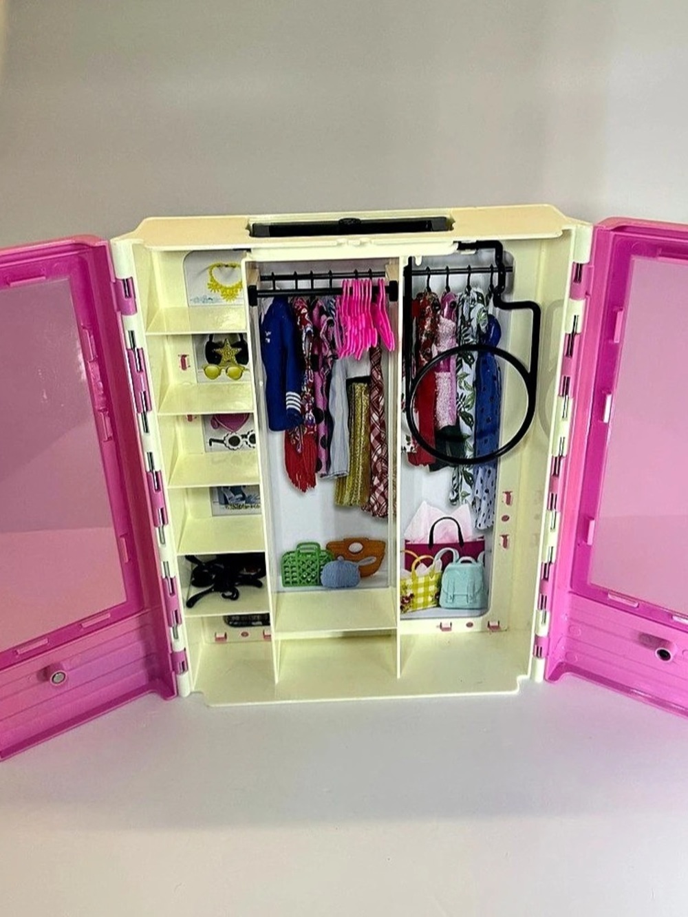 Barbie 2018 Mattel Pink White Wardrobe Clothing Closet with Hangers Hangers